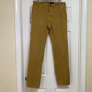 New American Eagle khaki men’s pants 31 x 34